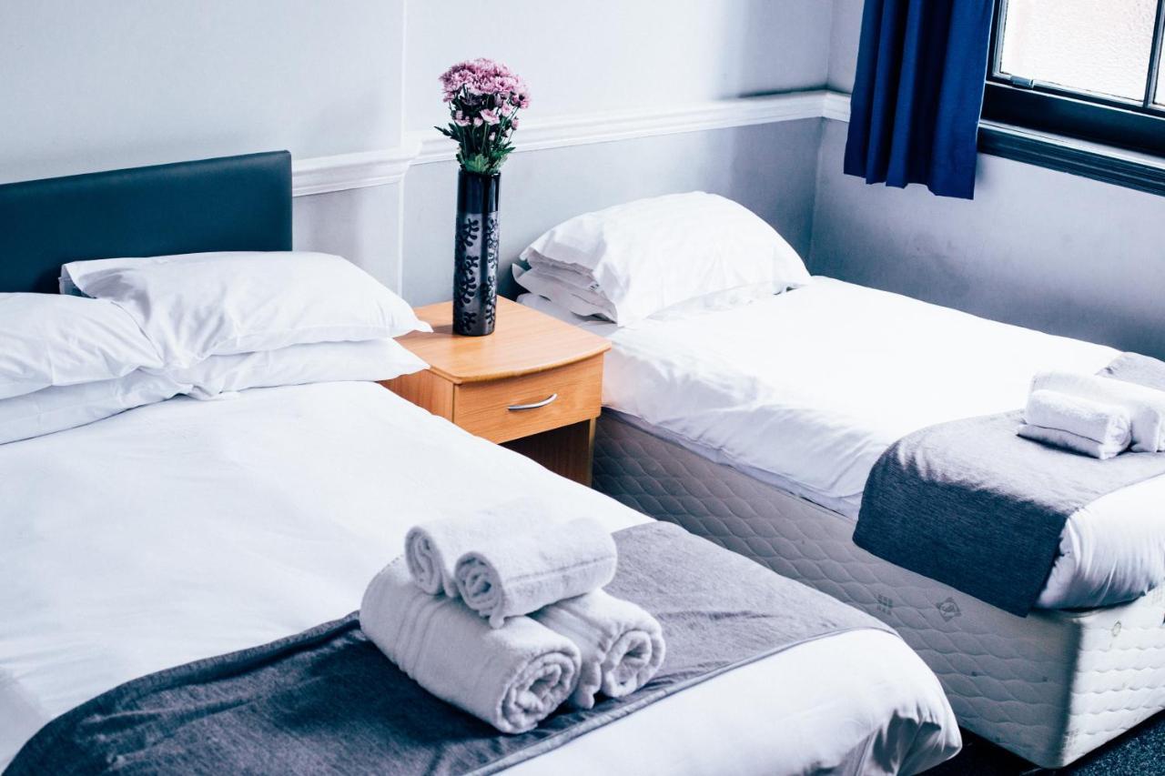 Bridgewood House Hotel Стафорд Екстериор снимка