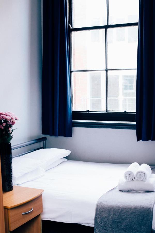 Bridgewood House Hotel Стафорд Екстериор снимка