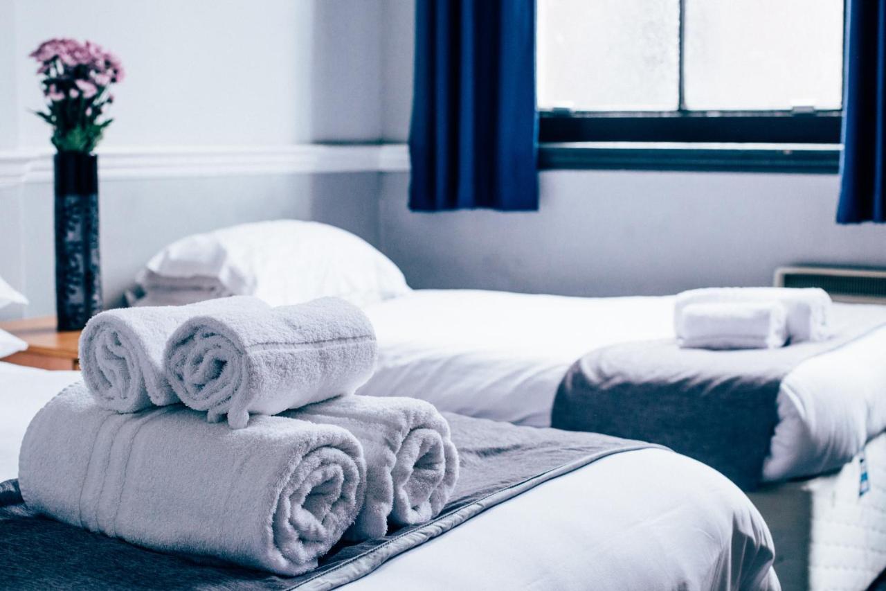 Bridgewood House Hotel Стафорд Екстериор снимка